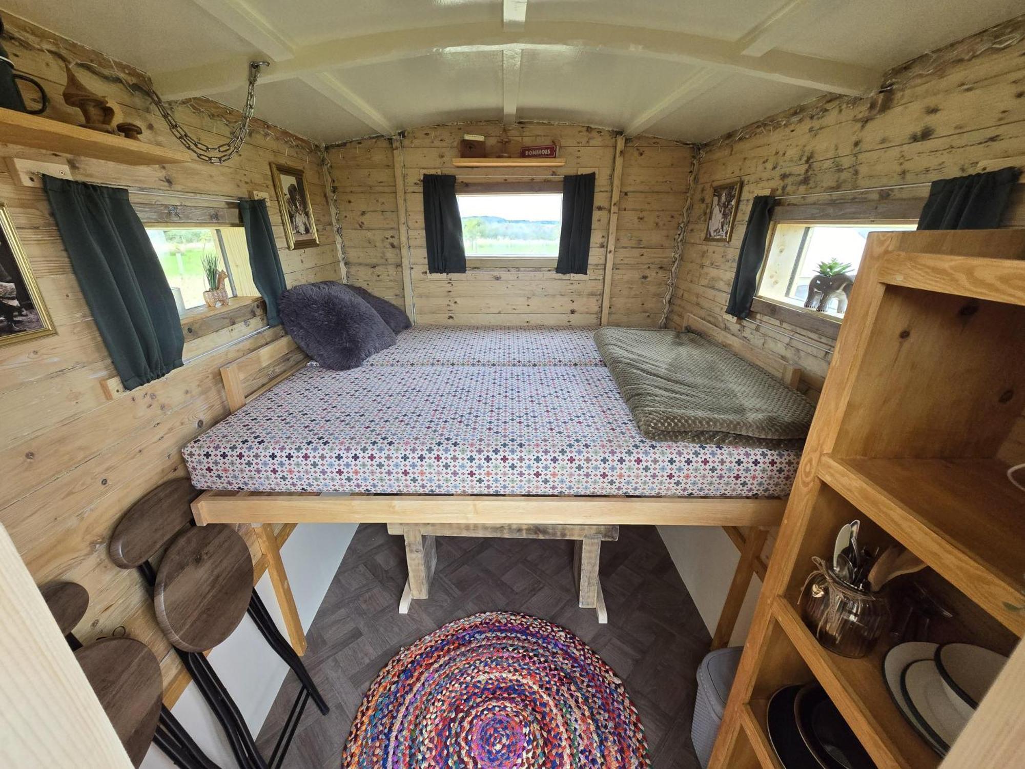 Restored Circus Wagon Saltburn-by-the-Sea Zewnętrze zdjęcie